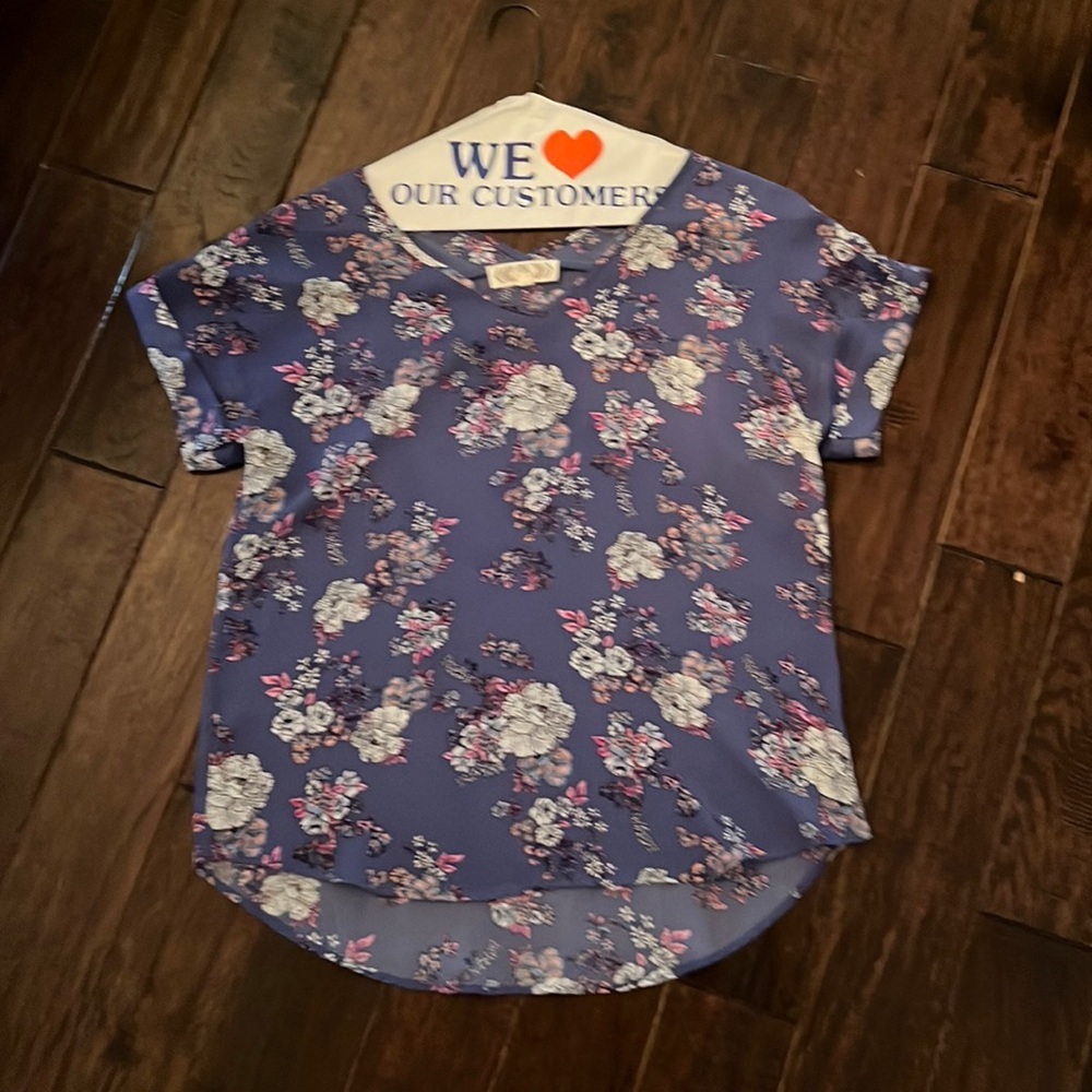 Short Sleeve Blouse